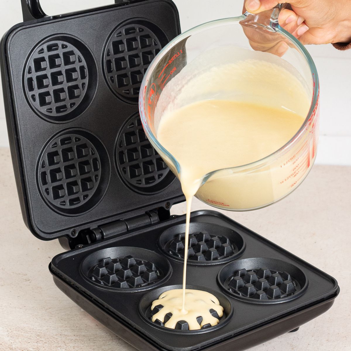 Swan Classic Chaffle and Waffle Maker-SWM4S