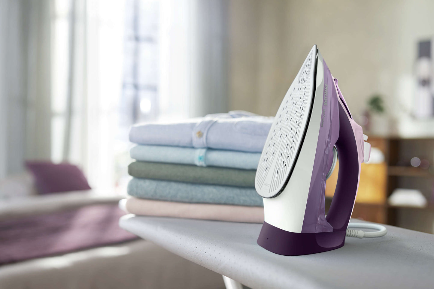 Philips 5000 Series Steam Iron - Purple-DST5020/30